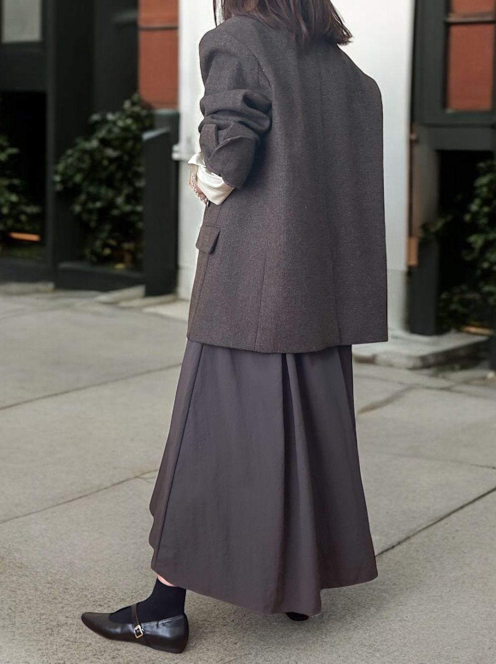 Asymmetry hook belt フラットパンプス