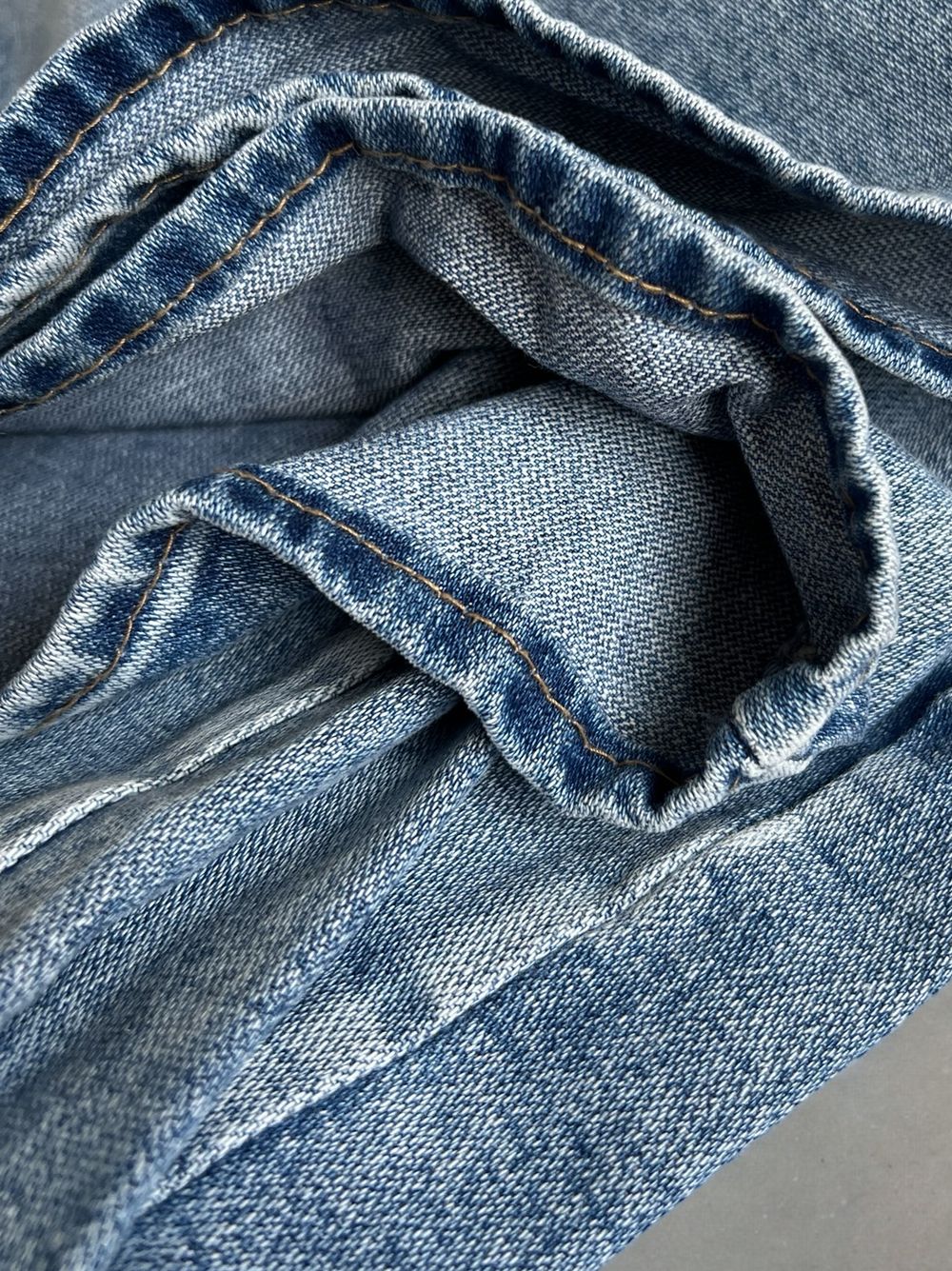 All brush ワイドストレートデニム