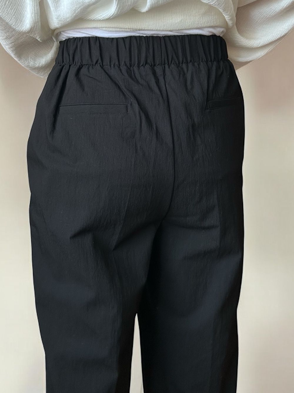 Nylon croped テーパードパンツ