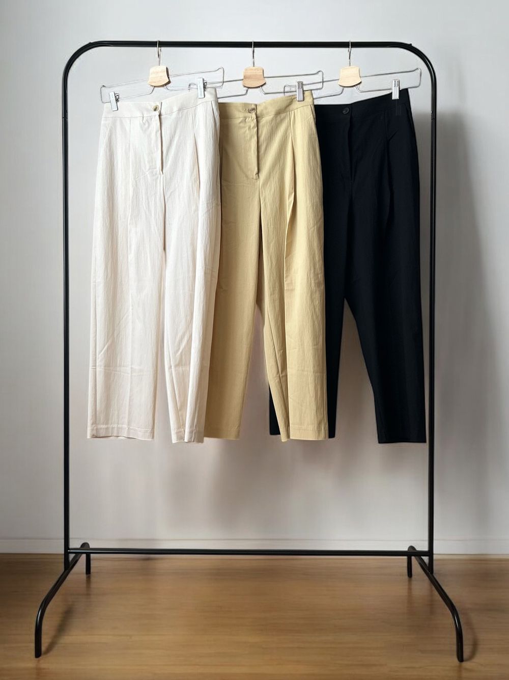 Nylon croped テーパードパンツ