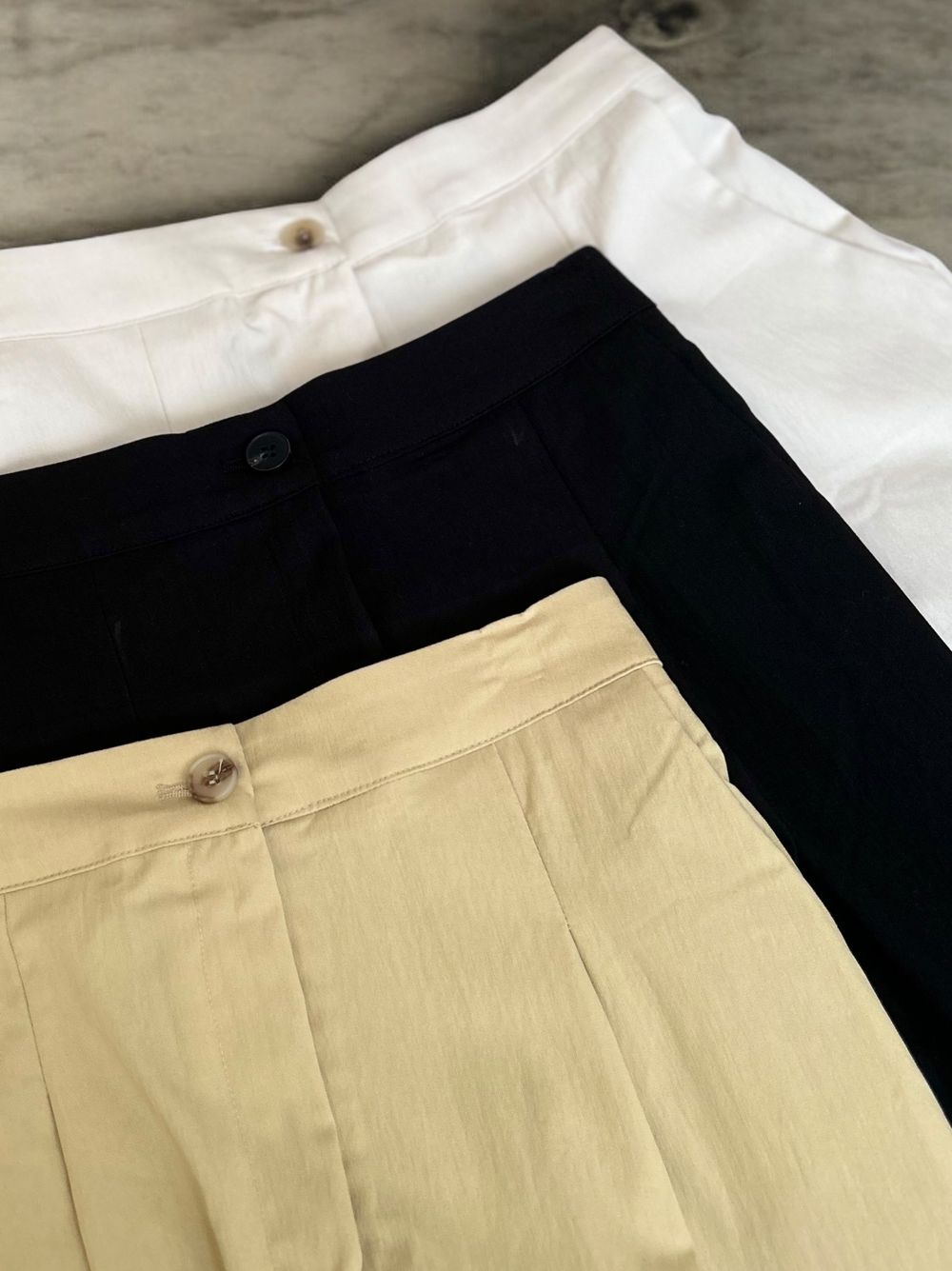 Nylon croped テーパードパンツ