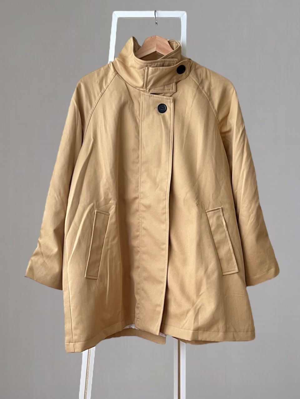 Cape ハイネックショートトレンチコート