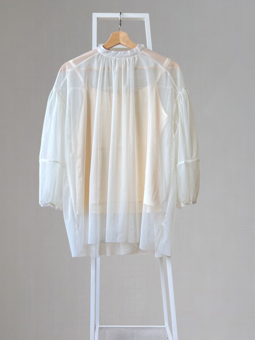 Balloon sleeve エアリーシフォントップス