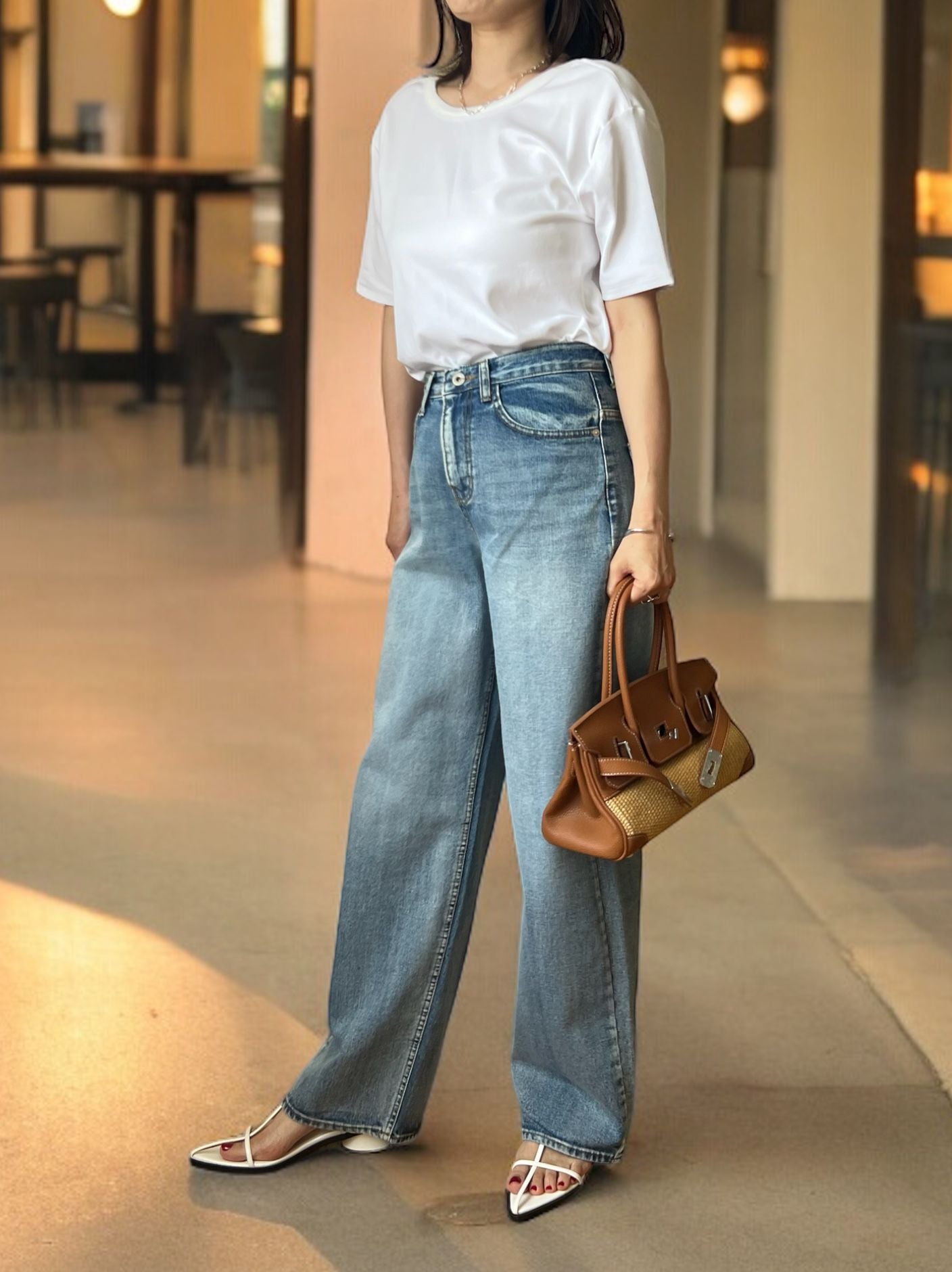 Back scoop neckline トップス