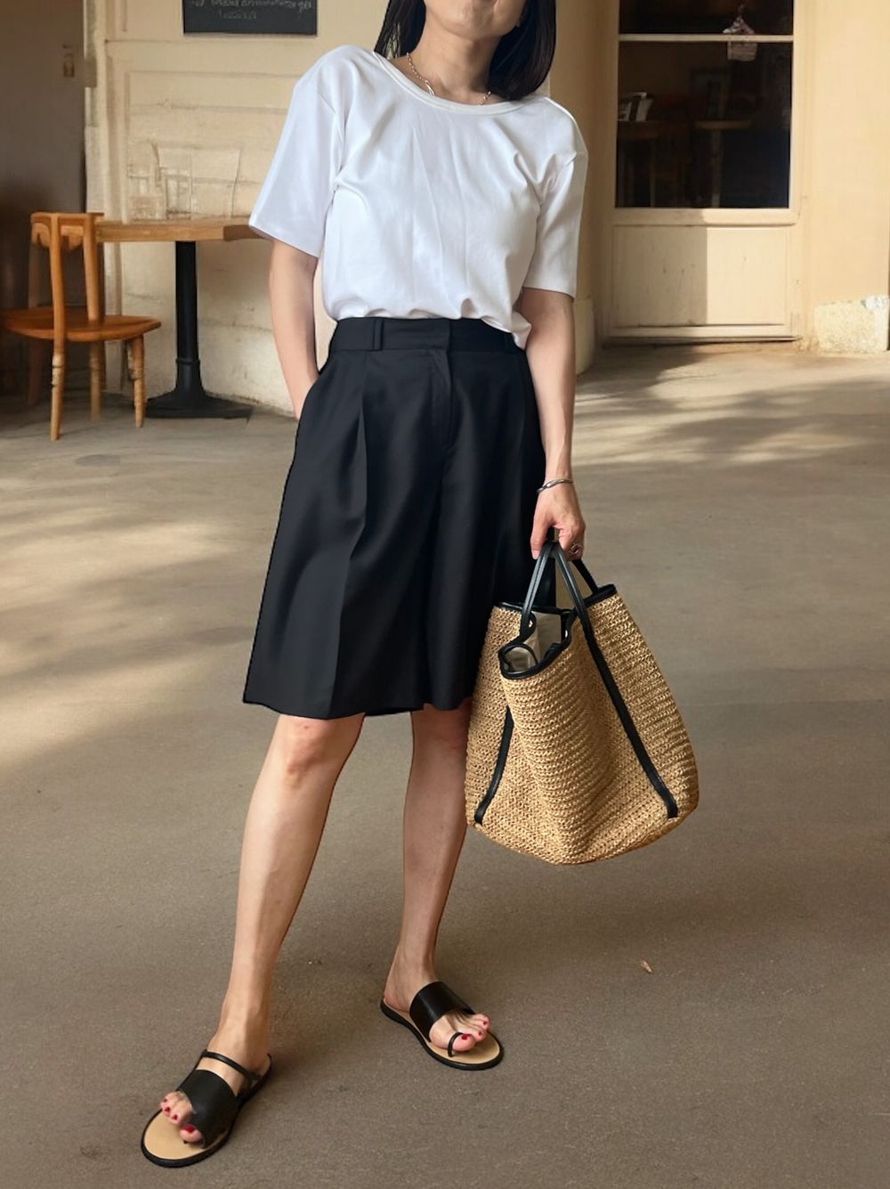 Back scoop neckline トップス