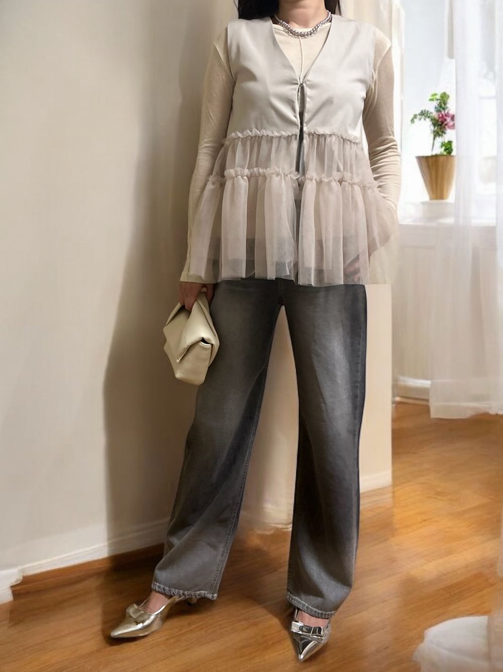 Chiffon frill Vネックペプラムベスト
