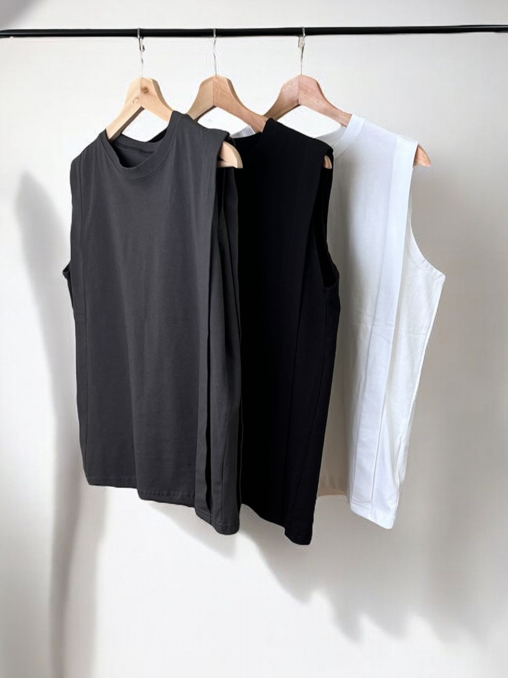 プリーツショルダーBox T-shirts