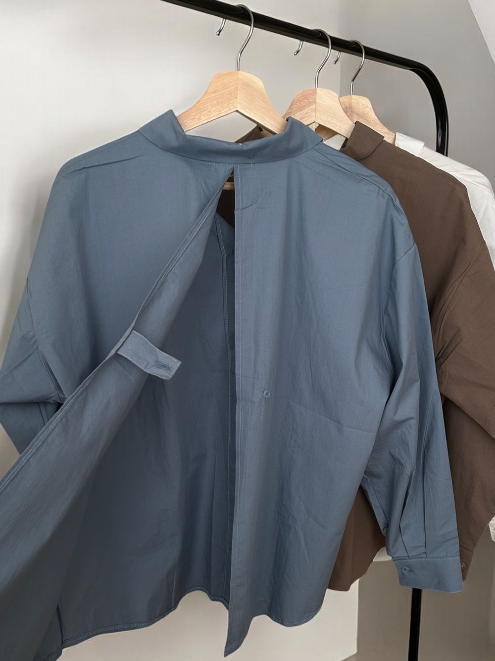 Back open コットンシャツ