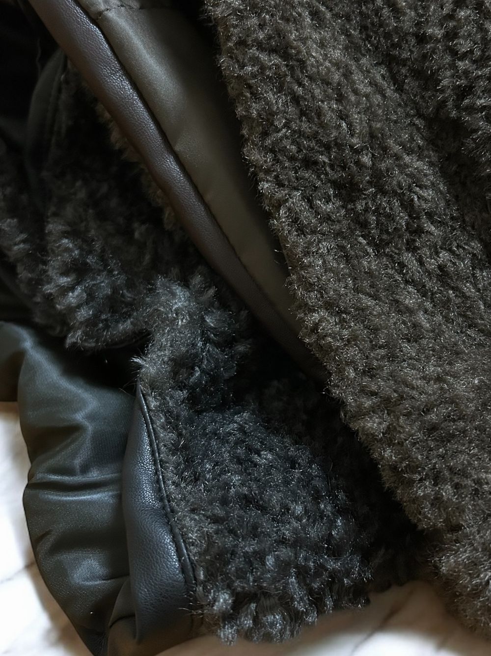 【福袋15000+アウター1点】Fake leather lining マフラー付きボアコート