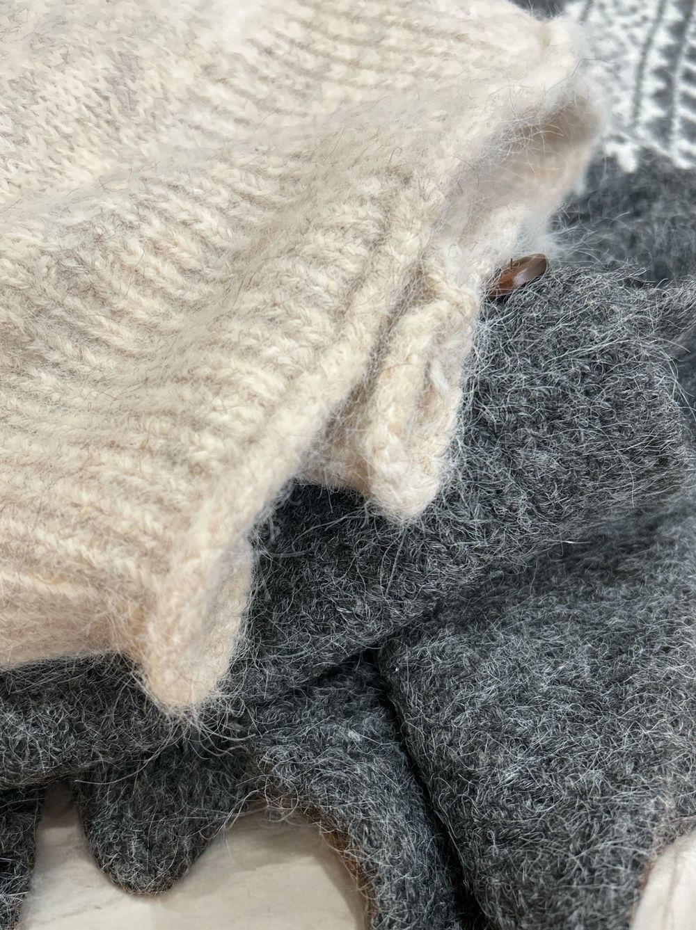 Crew neck nordic ボタンカーディガン