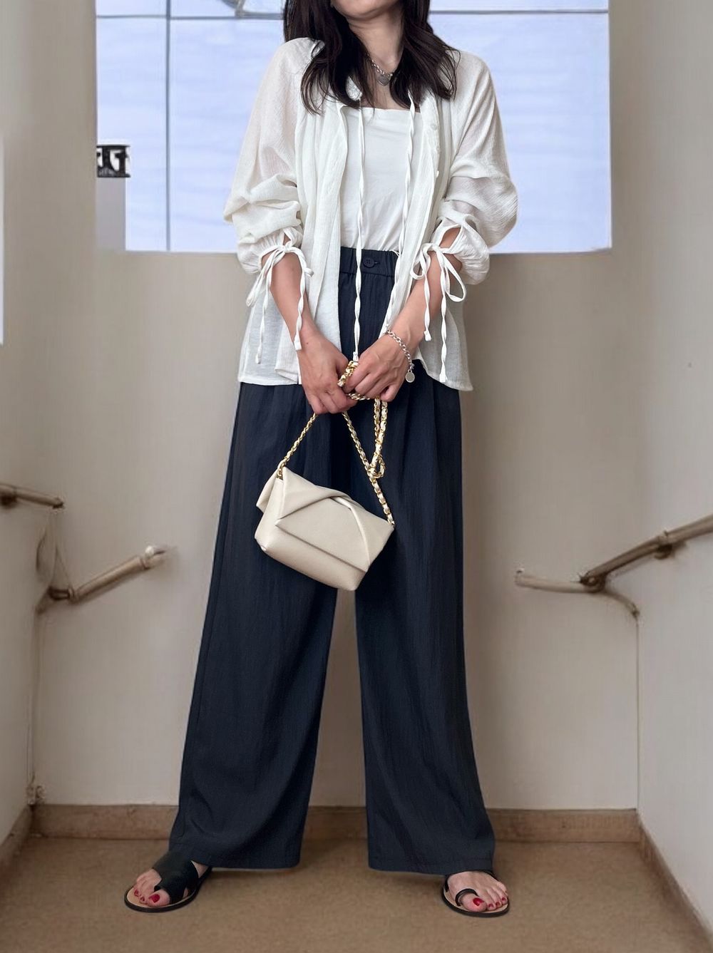 Sheer pleats ボウタイブラウス