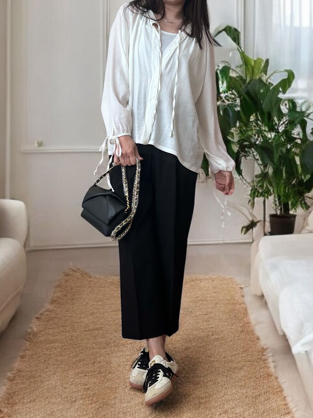 Sheer pleats ボウタイブラウス