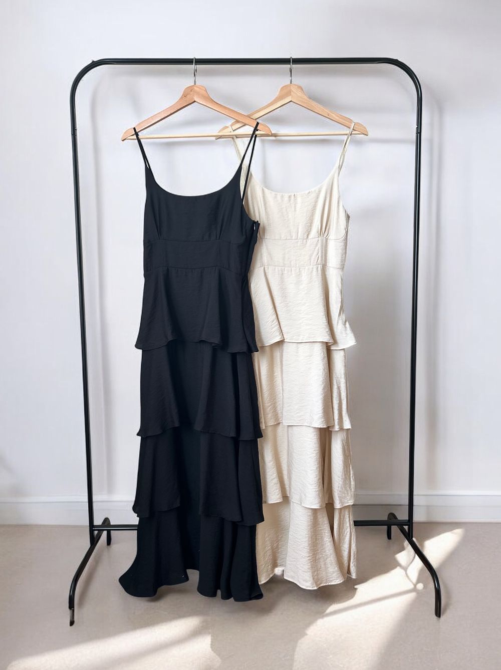 Thin strap cami ティアードマキシワンピース