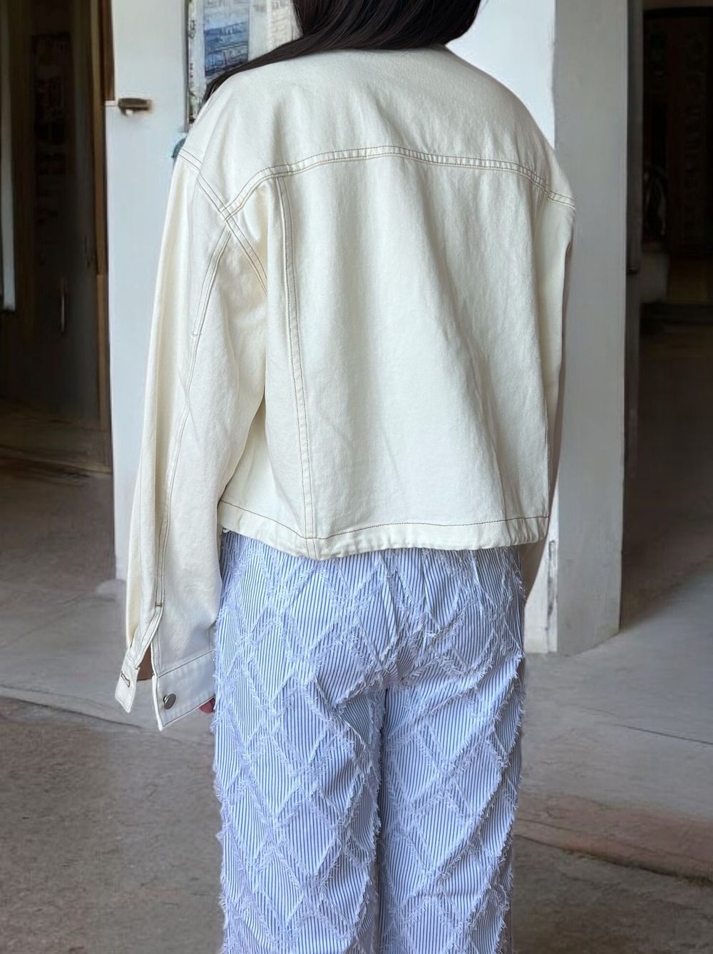 No collar drawstring カラーデニムジャケット