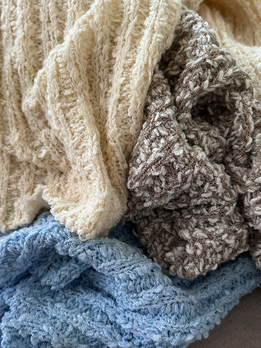 Horizontal collar V neck カーディガン