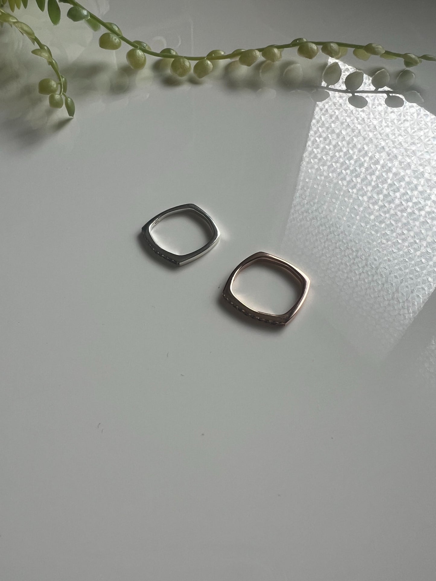 Curvy square stone ring