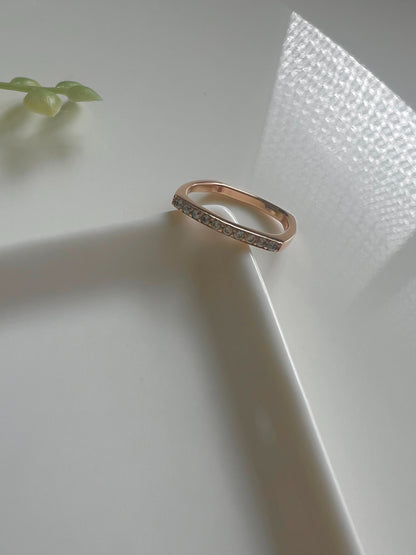 Curvy square stone ring