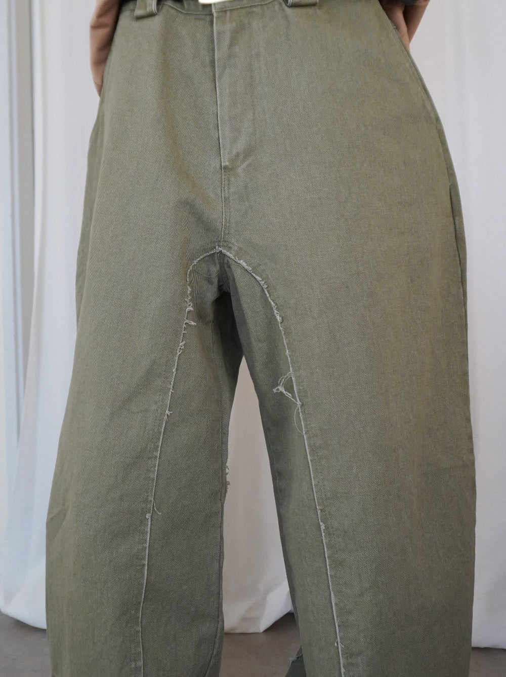 Hem cutoff ミリタリーワイドパンツ