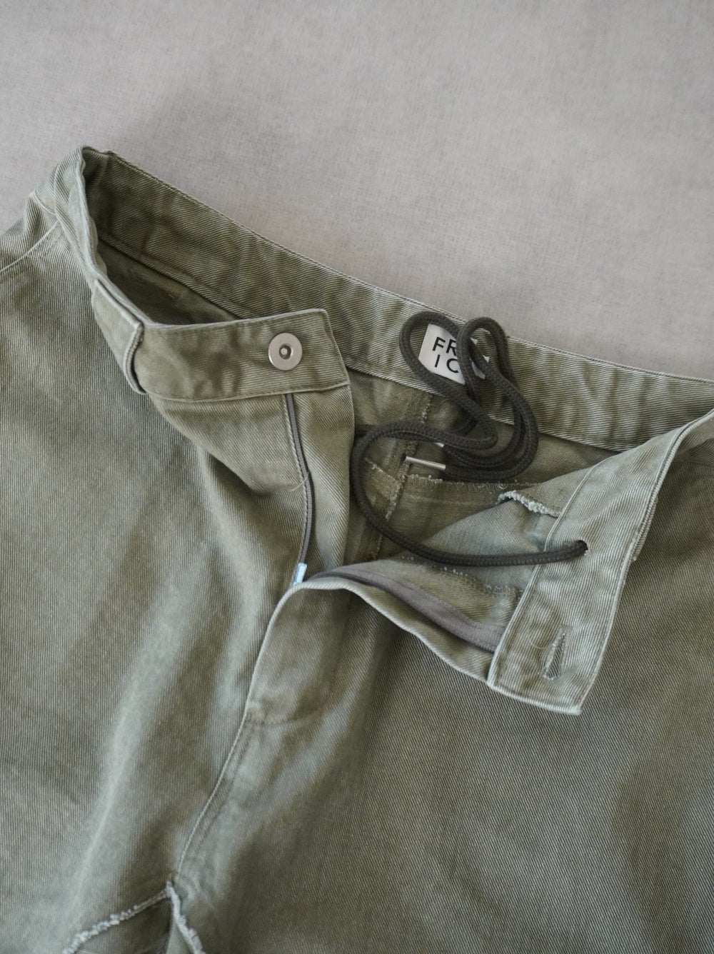 Hem cutoff ミリタリーワイドパンツ