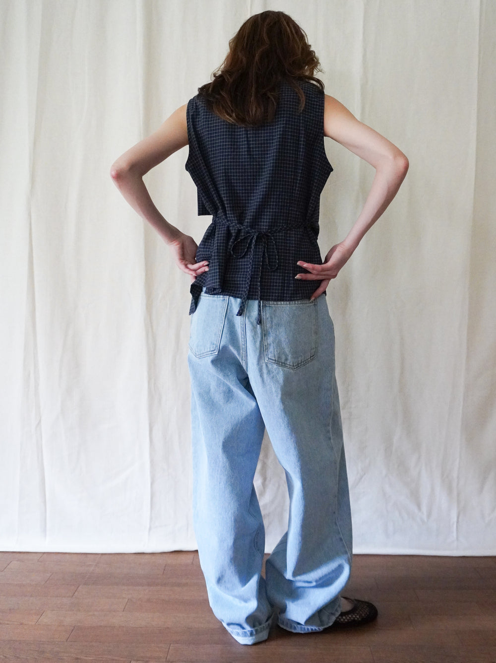 Soft curve タックデニムパンツ