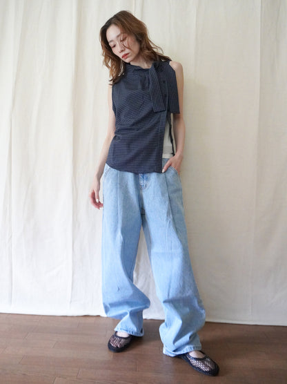 Soft curve タックデニムパンツ