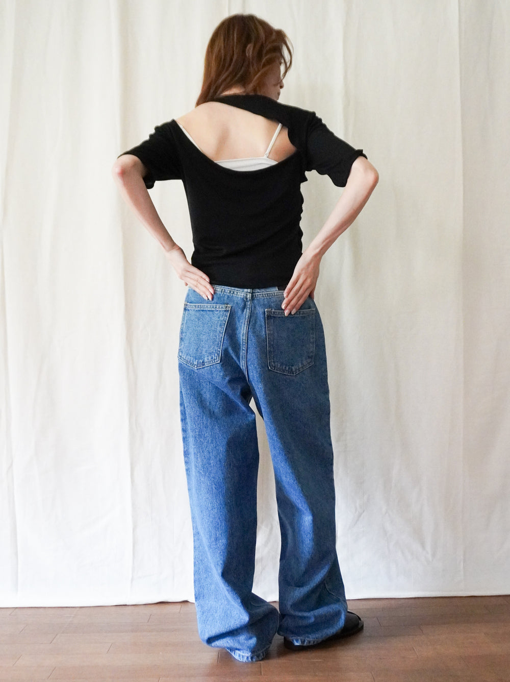 Soft curve タックデニムパンツ