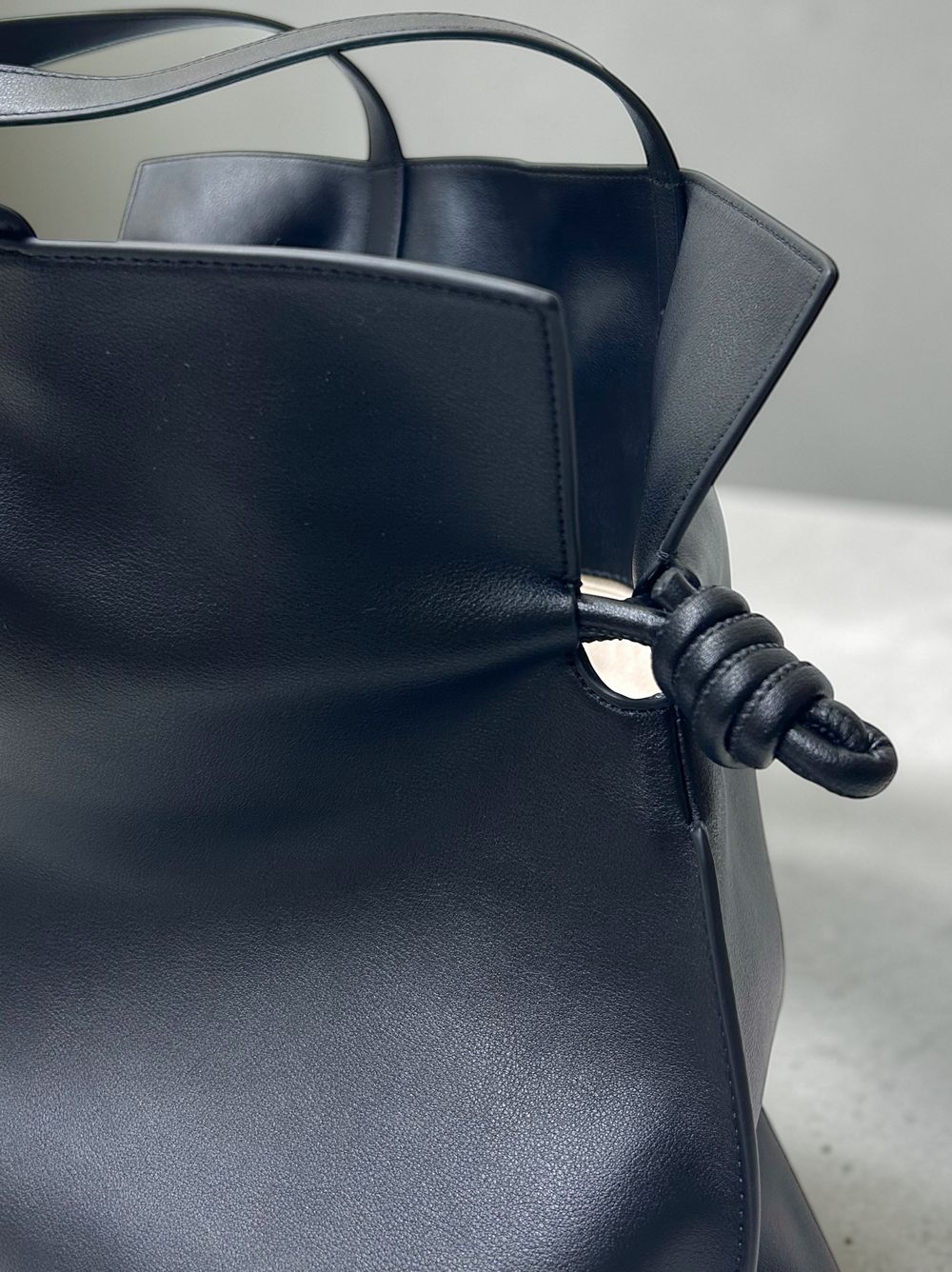 Smooth real leather ロープドロストショルダーバッグ