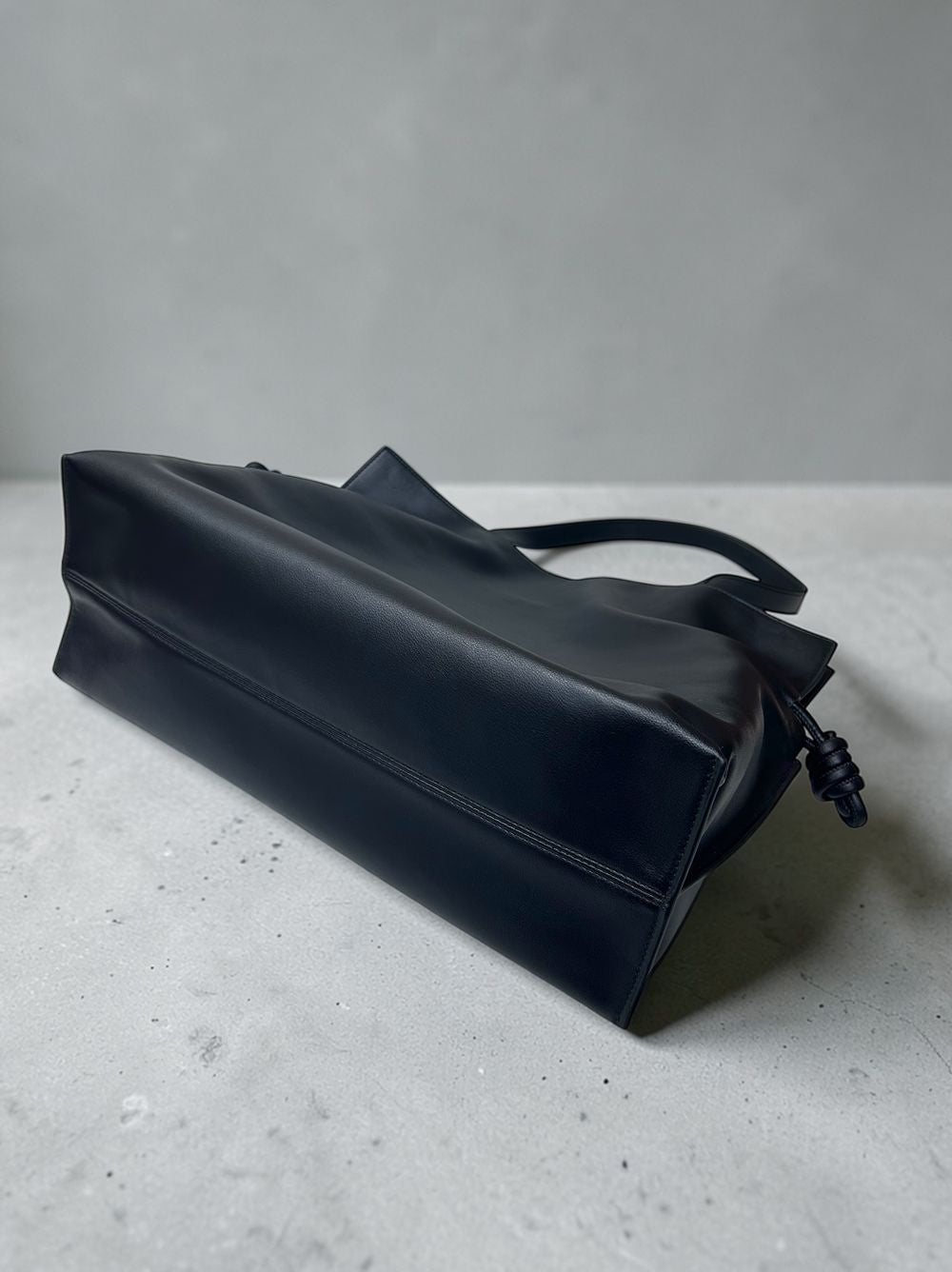 Smooth real leather ロープドロストショルダーバッグ