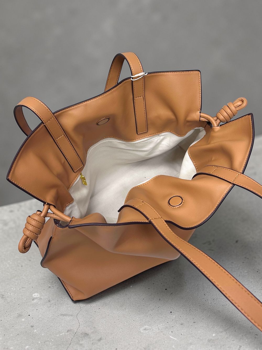 Smooth real leather ロープドロストショルダーバッグ