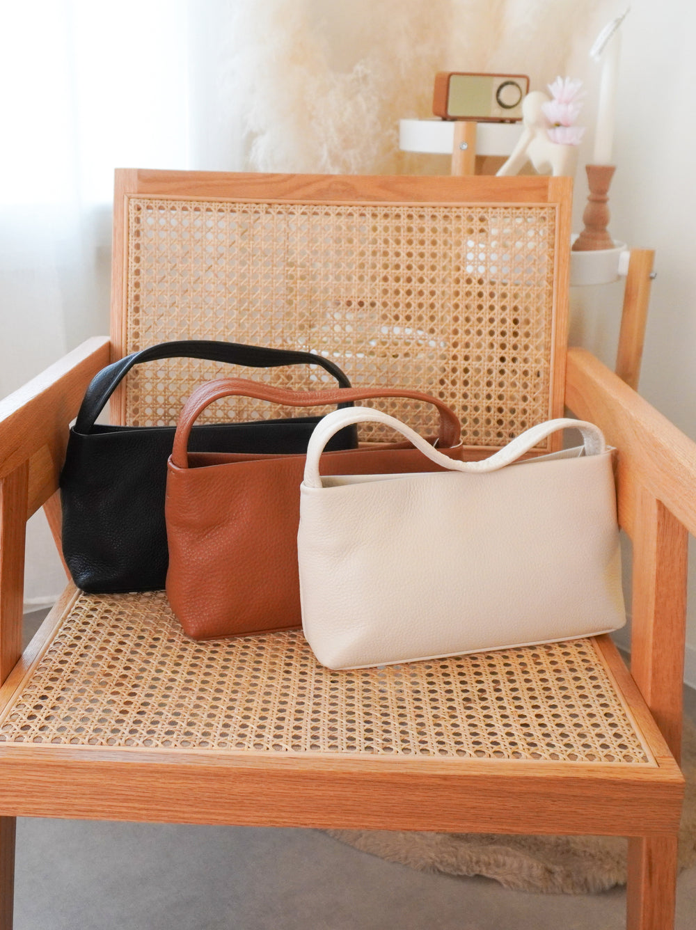 Soft Frame 2wayリアルレザーバッグ