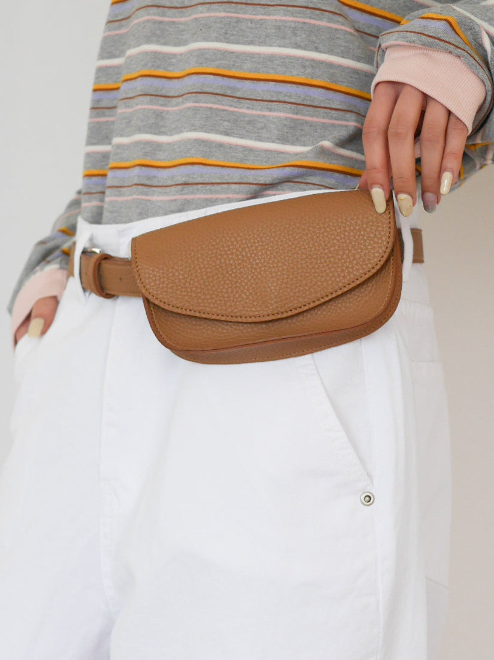 Rounded square フラップベルトポーチ