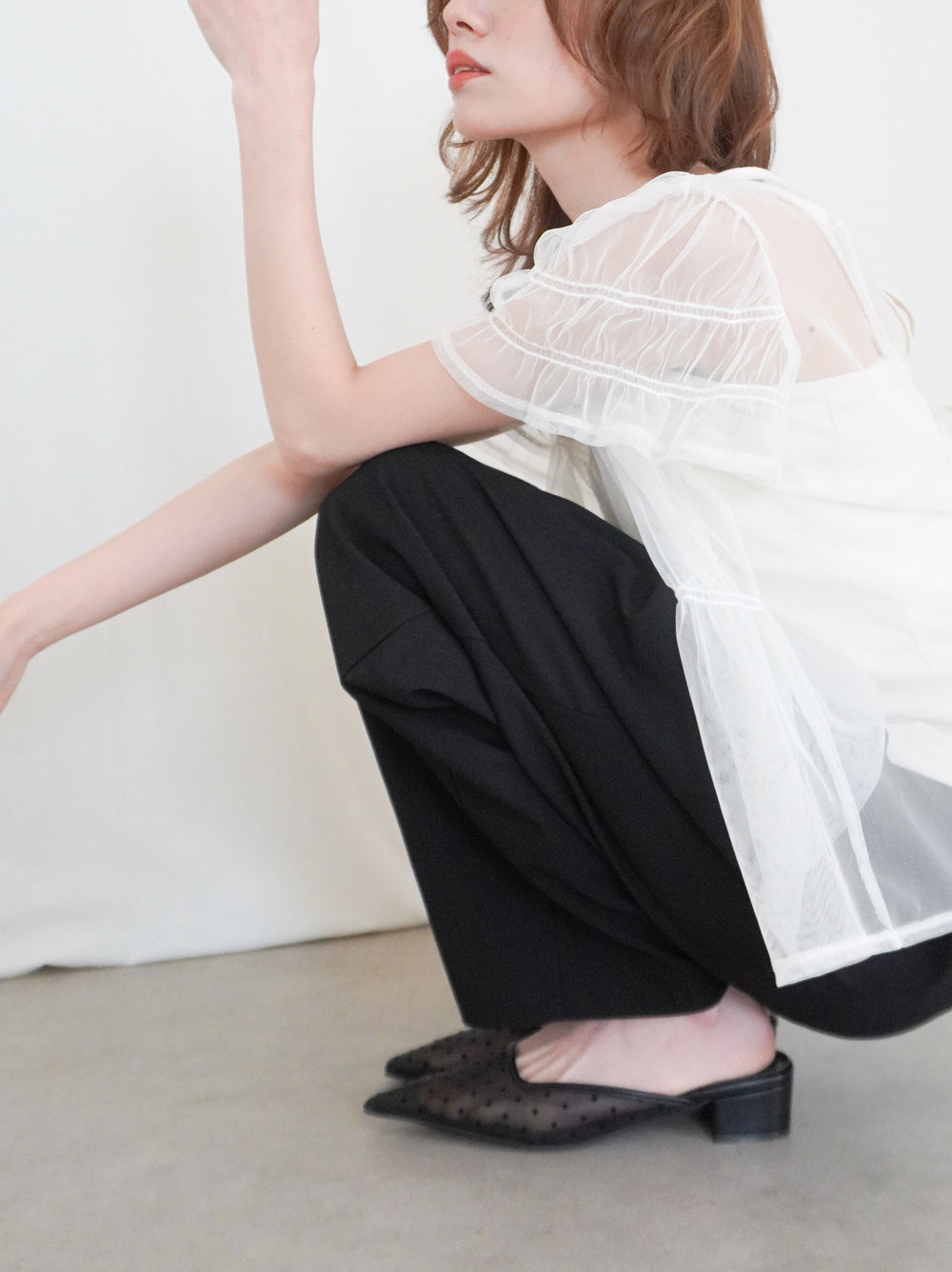 Dot tulle ポインテッドミュール