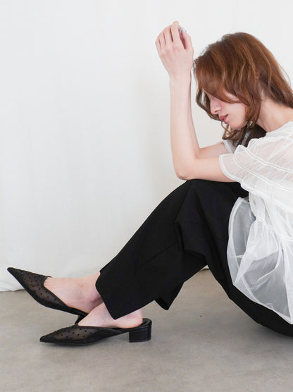Dot tulle ポインテッドミュール