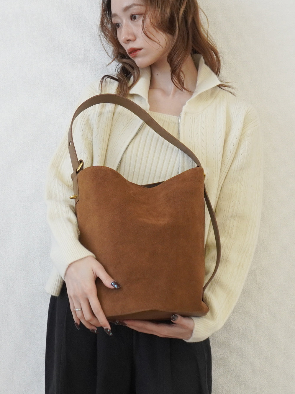 【受注販売・納期2週間】Velour touch ヌバックレザートートバッグ
