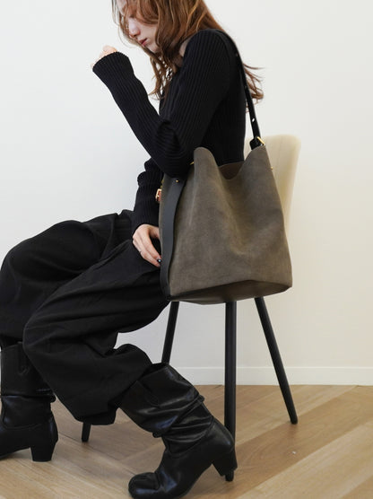 【受注販売・納期2週間】Velour touch ヌバックレザートートバッグ
