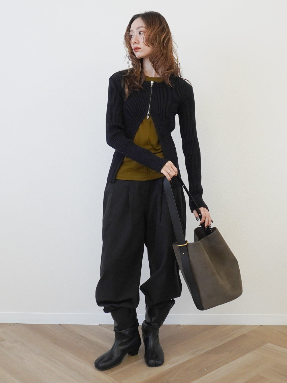 【受注販売・納期2週間】Velour touch ヌバックレザートートバッグ