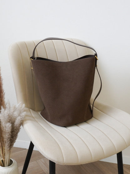 【受注販売・納期2週間】Velour touch ヌバックレザートートバッグ