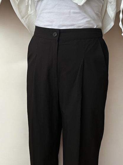 Nylon croped テーパードパンツ