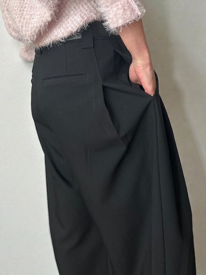 Hem drawstring タックボリュームパンツ