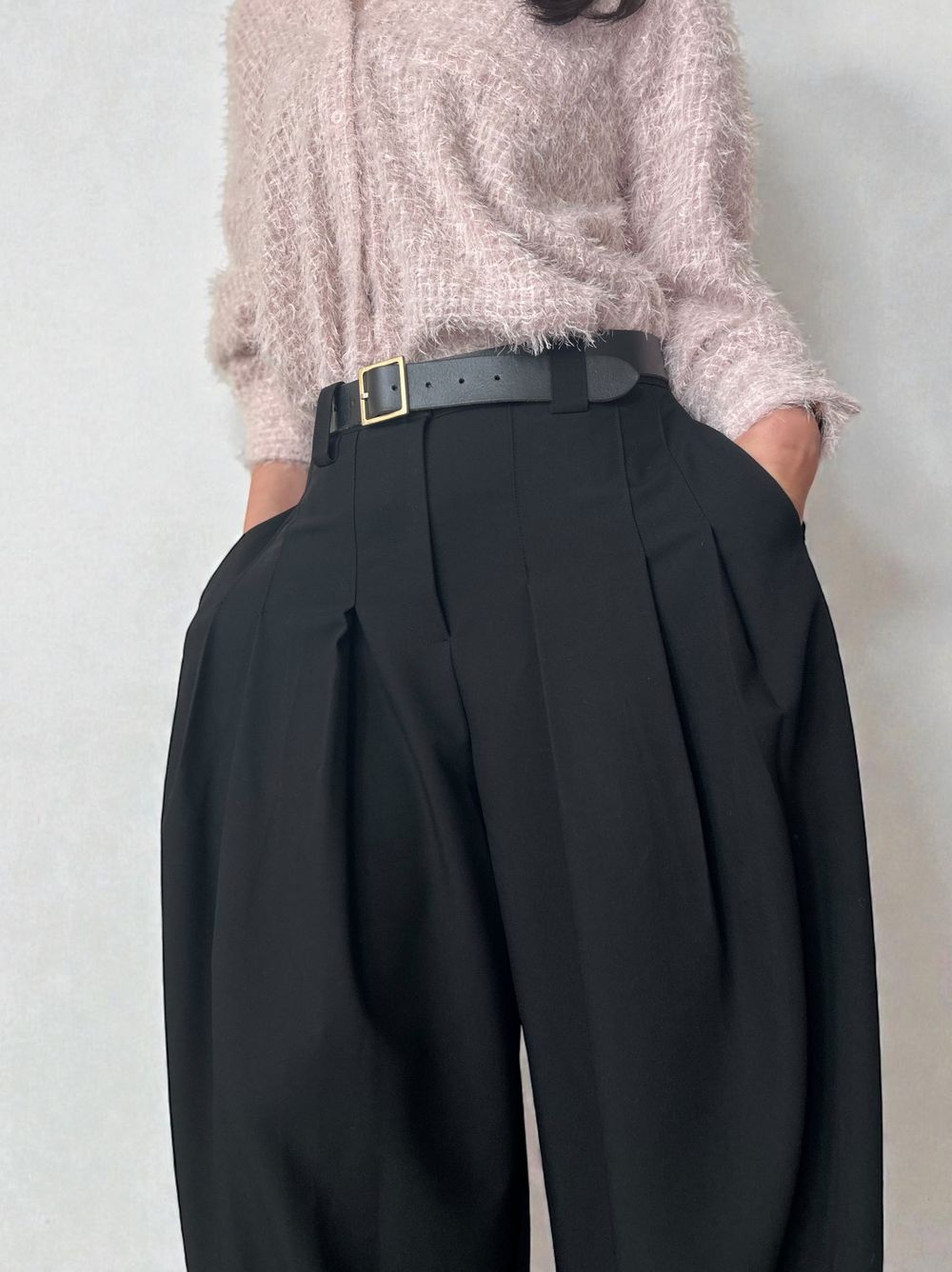 Hem drawstring タックボリュームパンツ