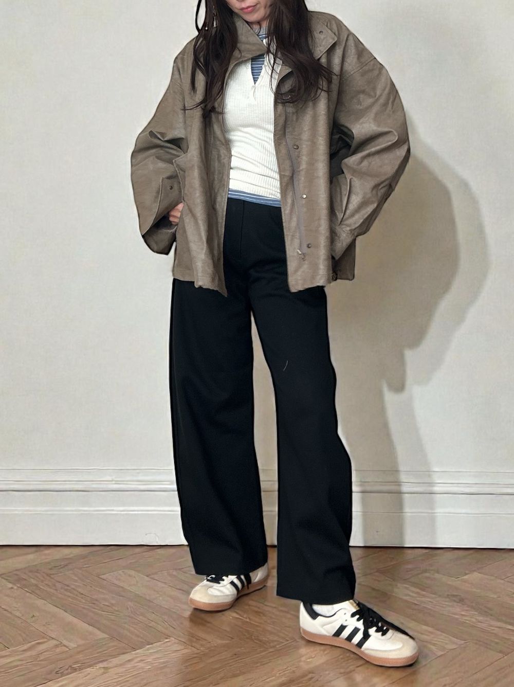 Eazy round ワイドストレートパンツ