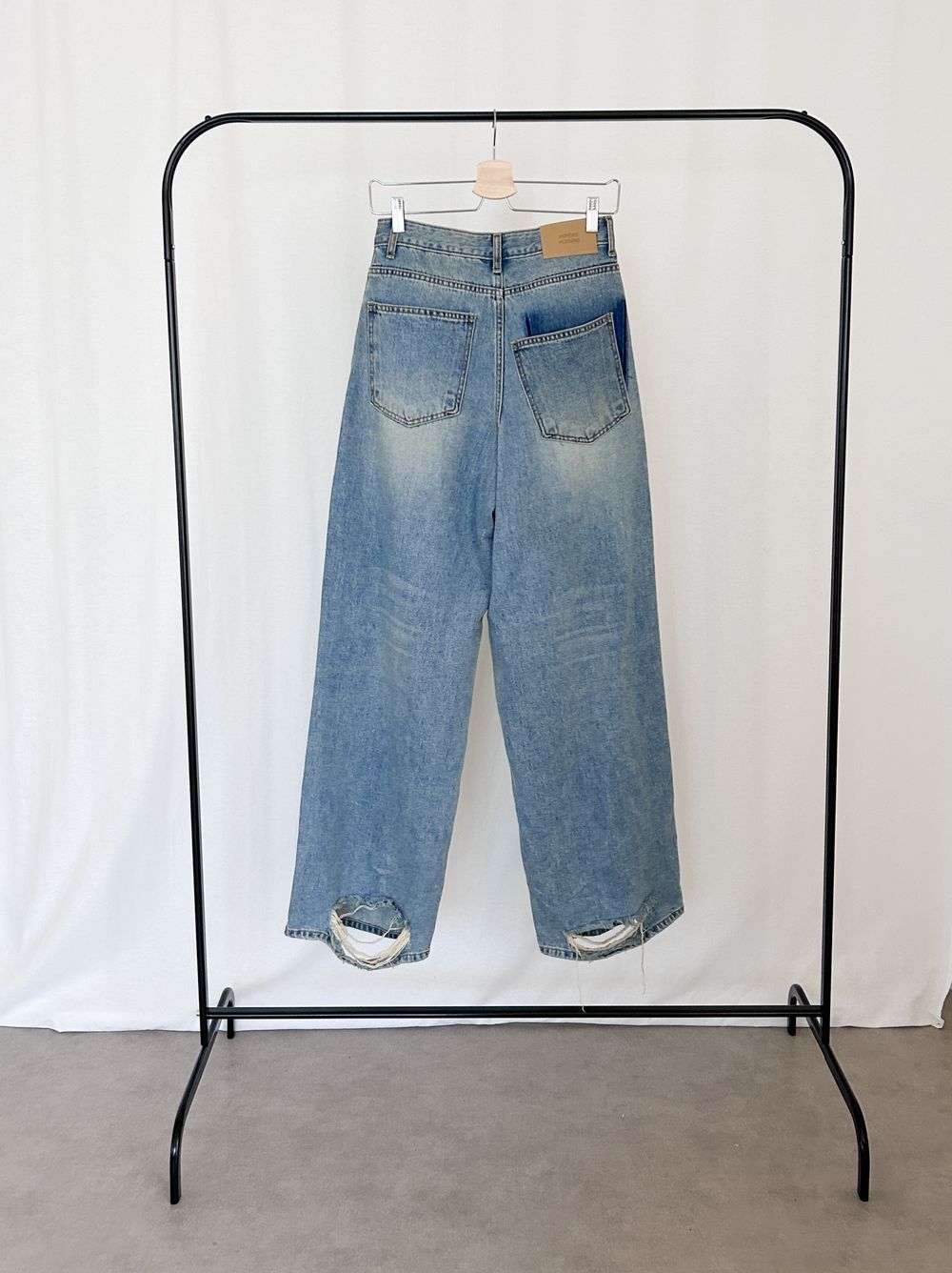 Crush damege ワイドストレートデニム