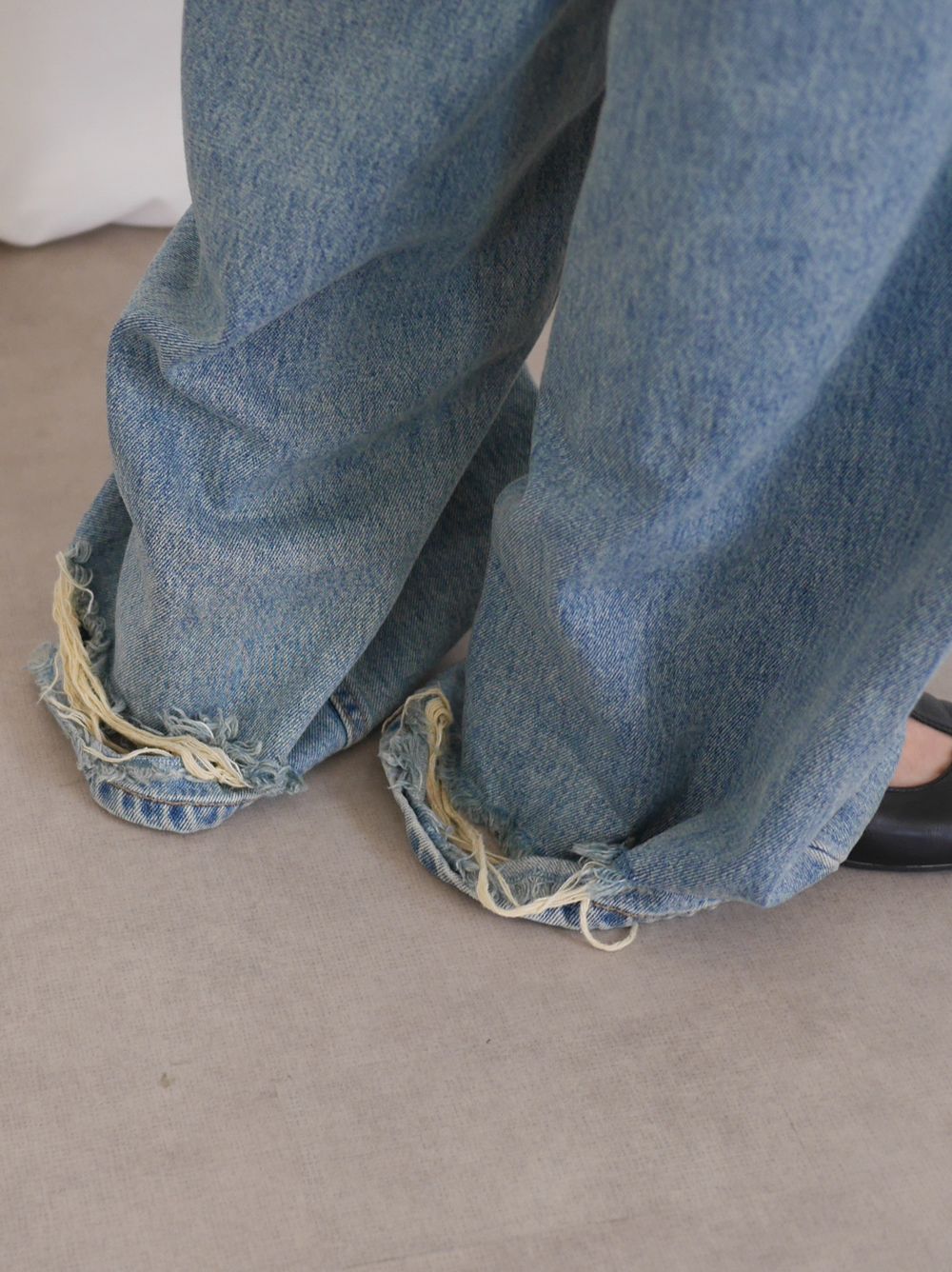 Crush damege ワイドストレートデニム