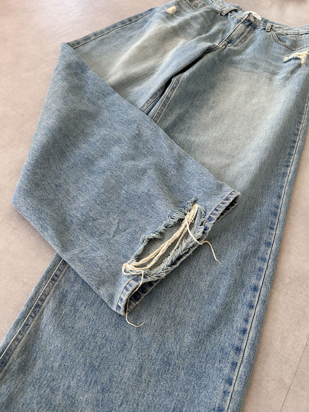 Crush damege ワイドストレートデニム