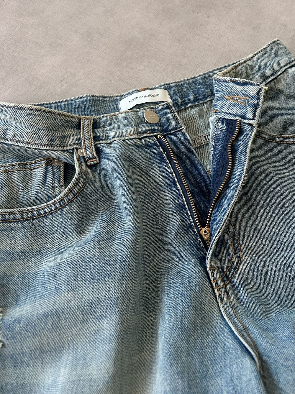 Crush damege ワイドストレートデニム