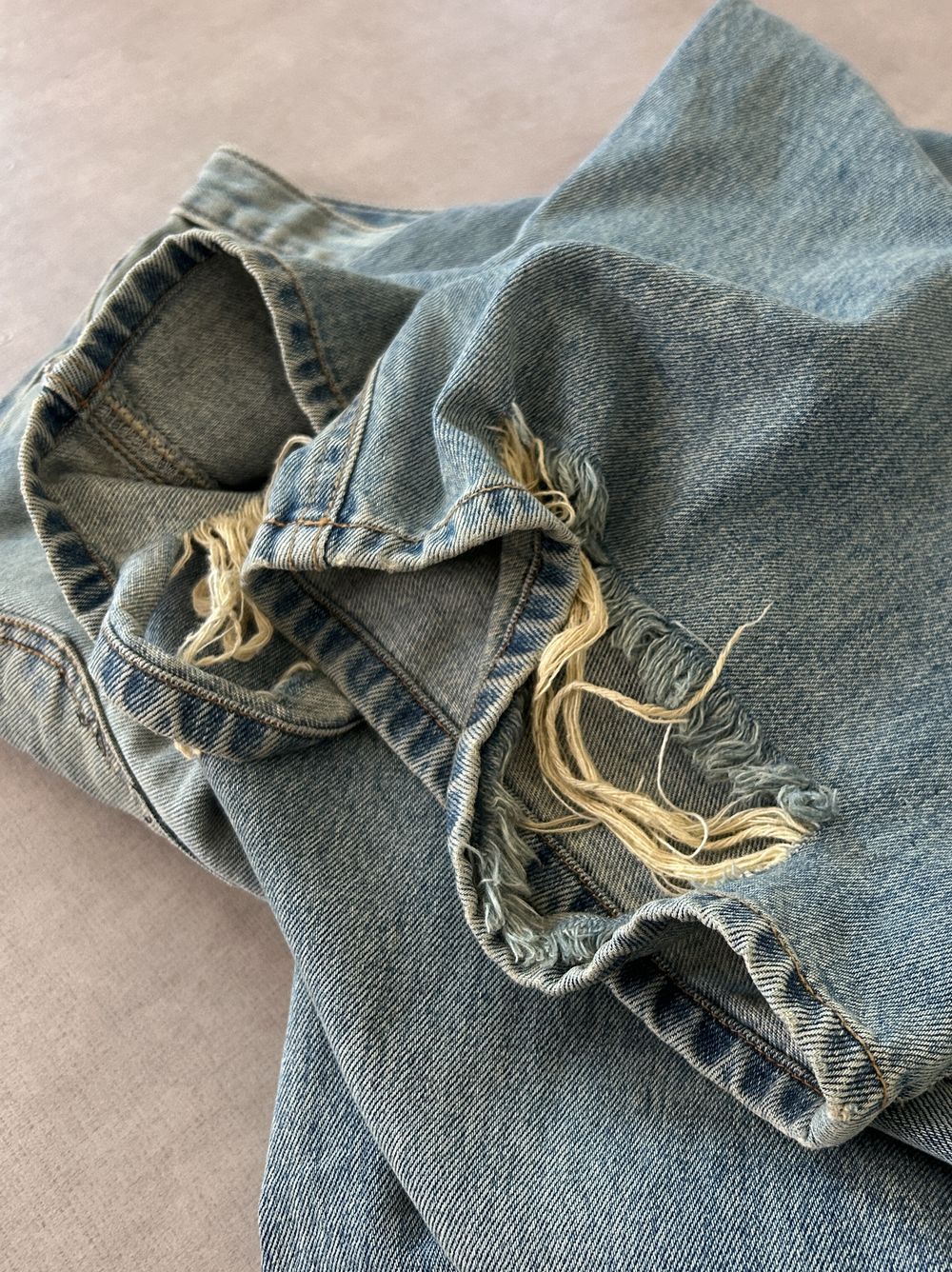 Crush damege ワイドストレートデニム