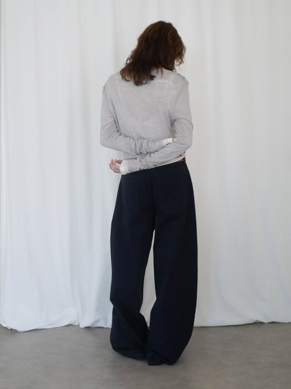 Natural curve barrel leg パンツ