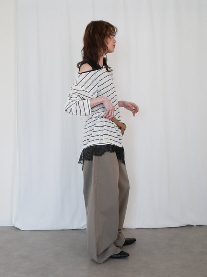 Natural curve barrel leg パンツ