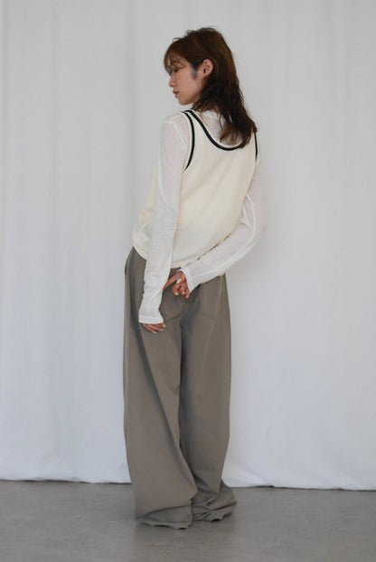 Natural curve barrel leg パンツ