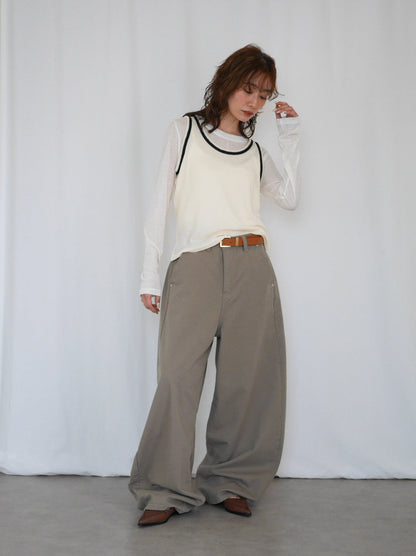 Natural curve barrel leg パンツ